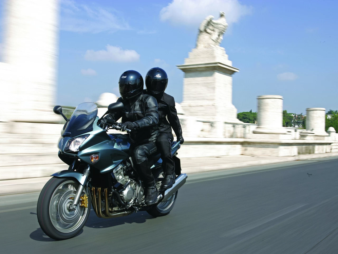 CBF 1000 | image 1