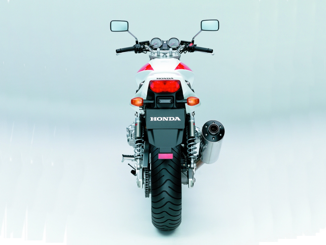 CB 1300 | image 30