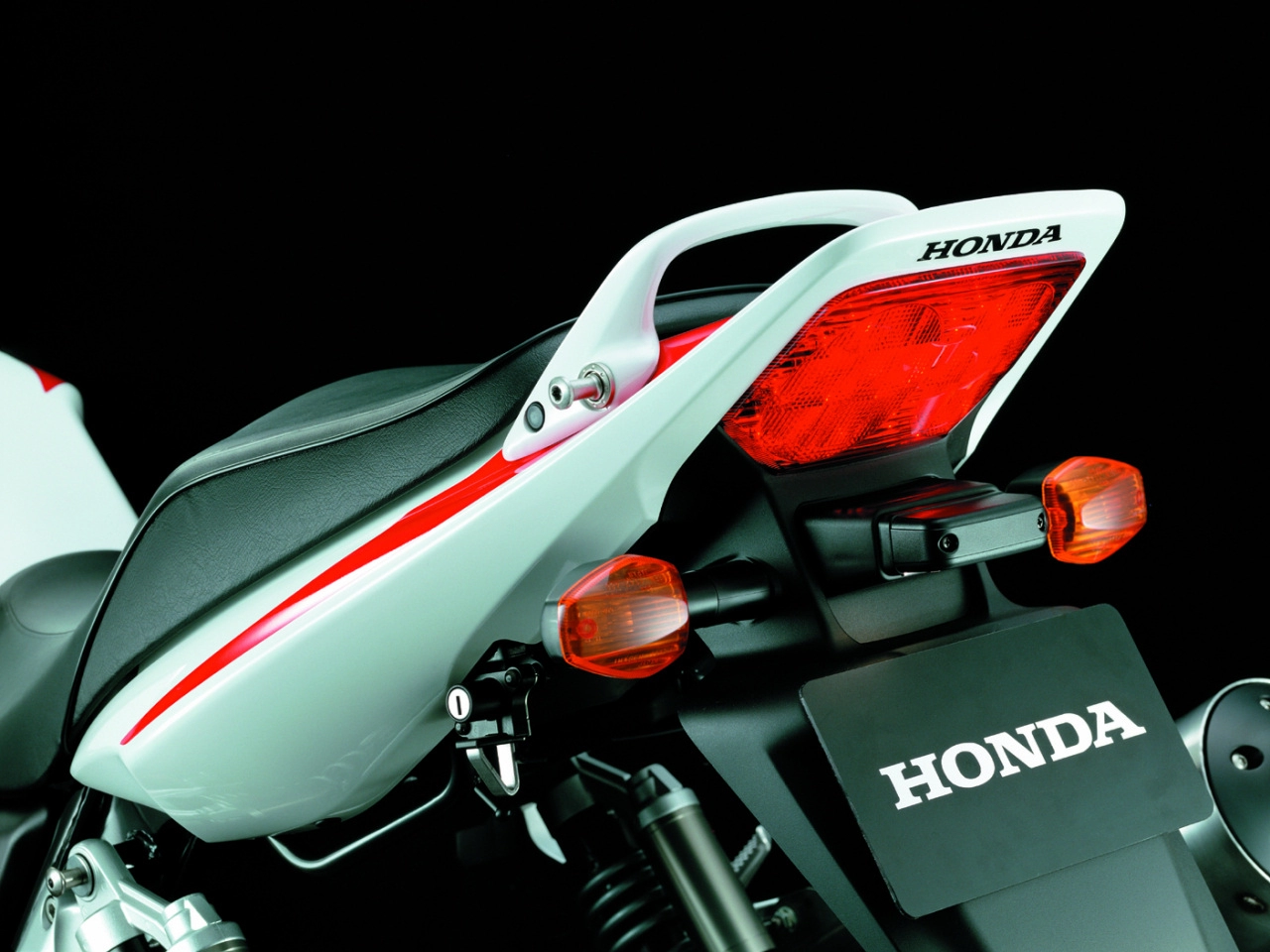 CB 1300 | image 39
