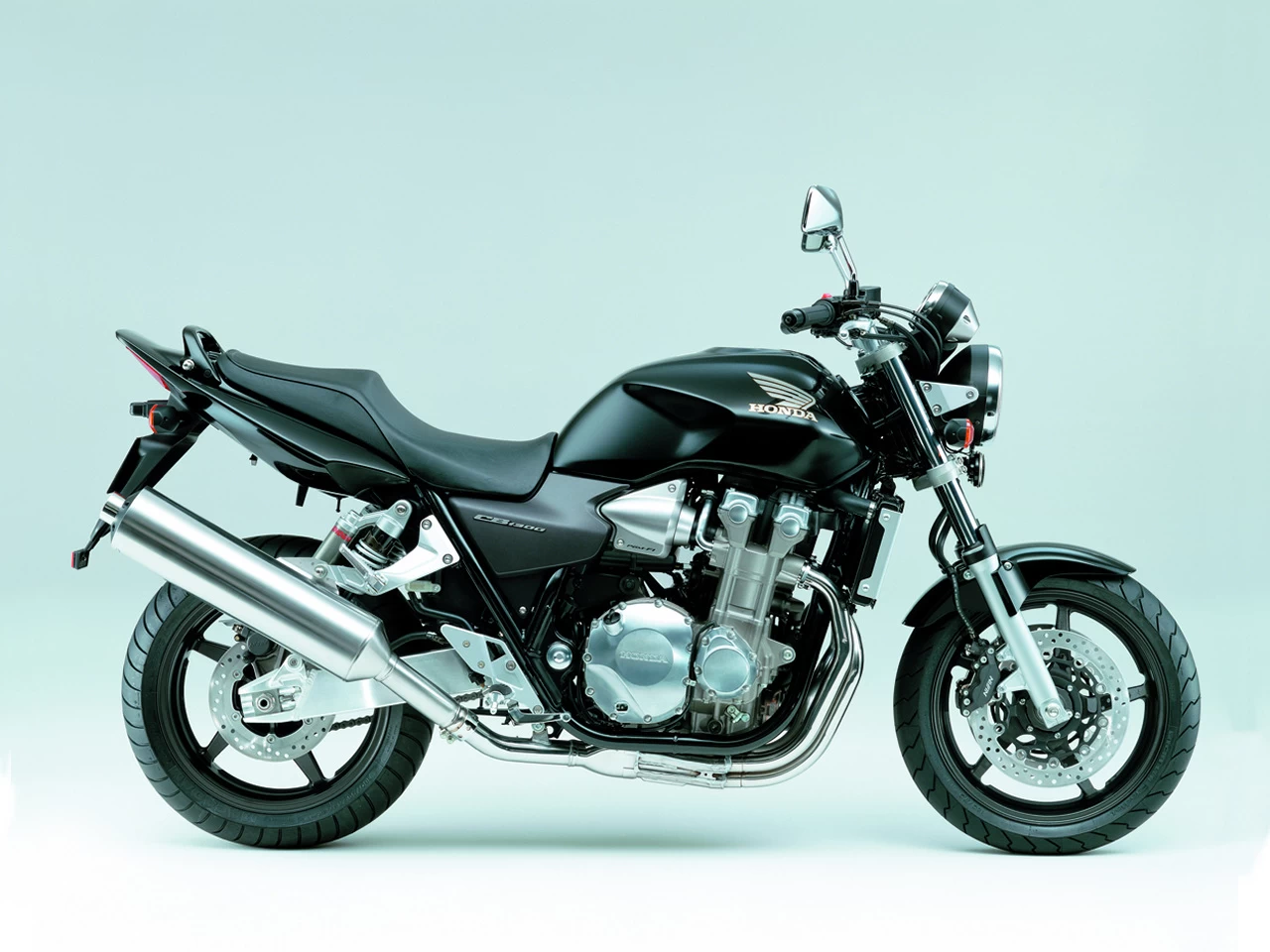 CB 1300 | image 6