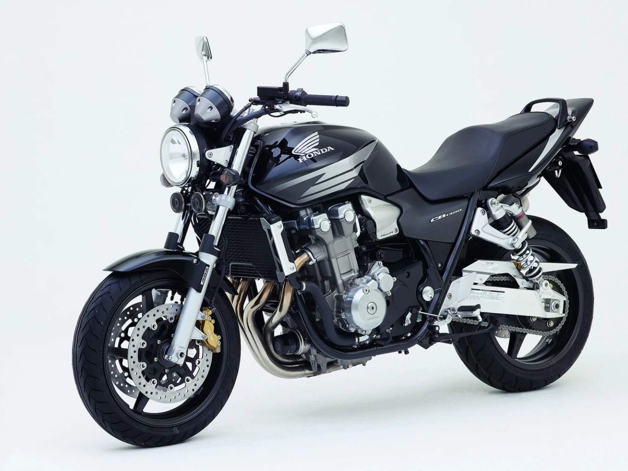CB 1300 | image 3