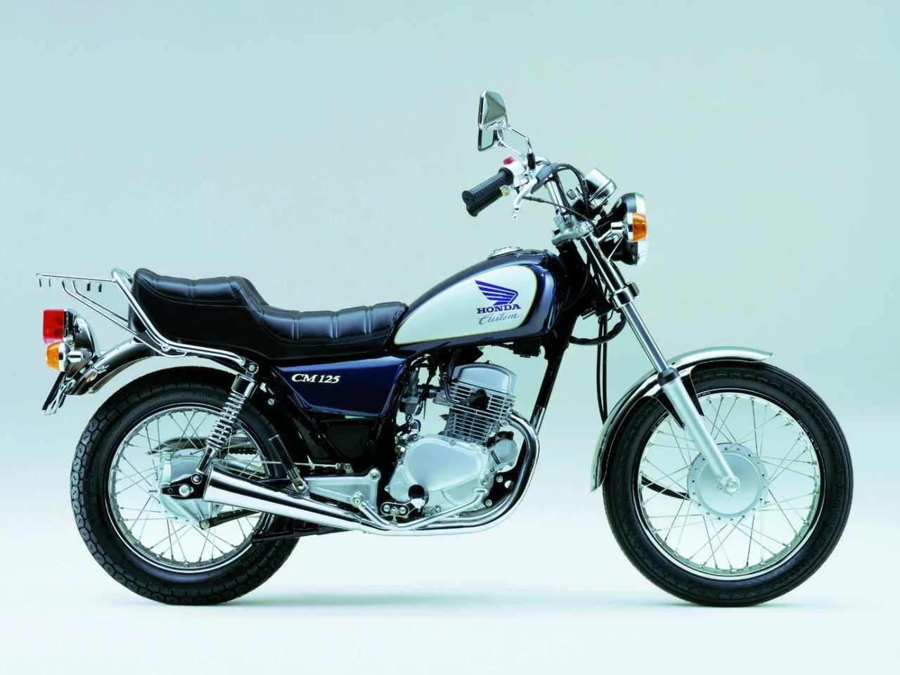 CM 125 C