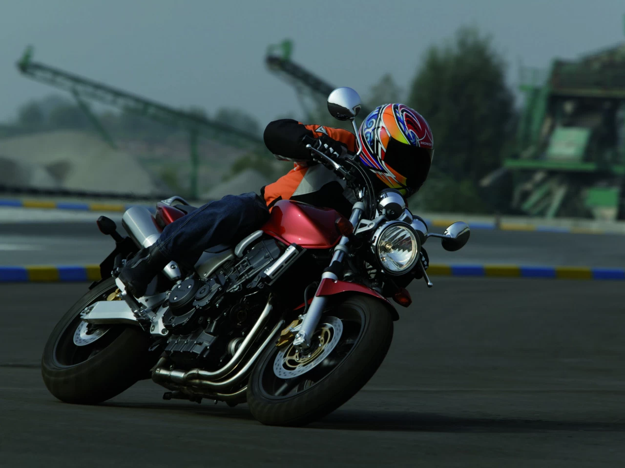 Hornet 900 | image 24