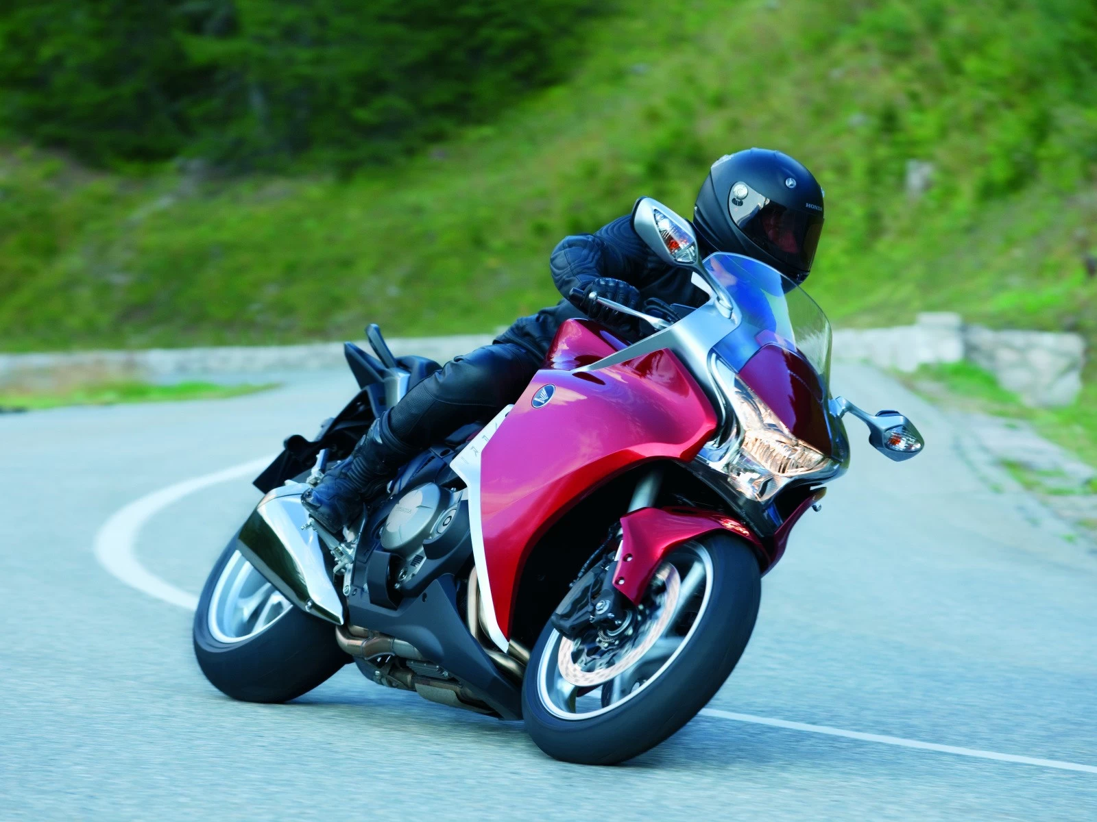 VFR 1200 F | image 23