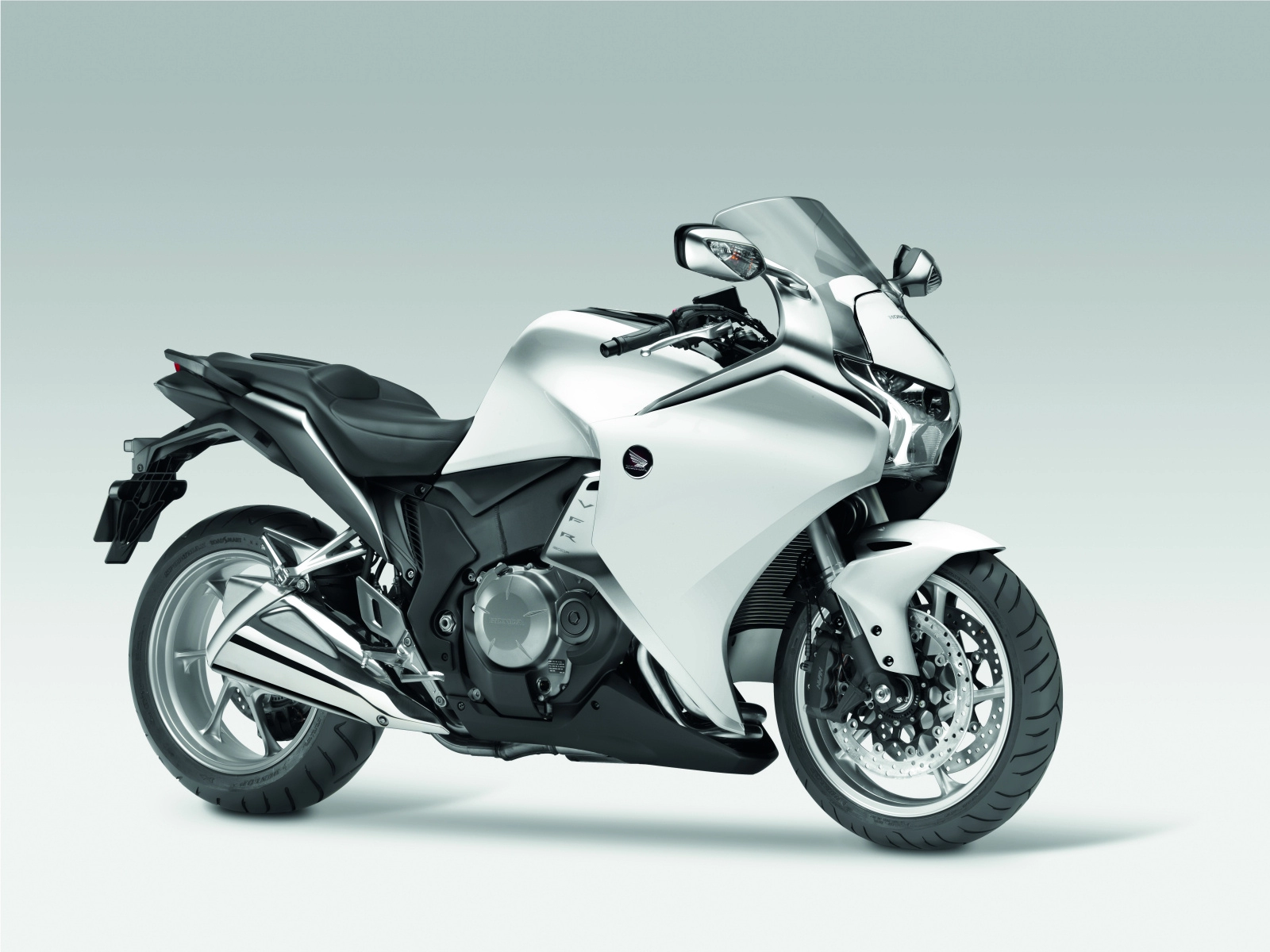 VFR 1200 F | image 13