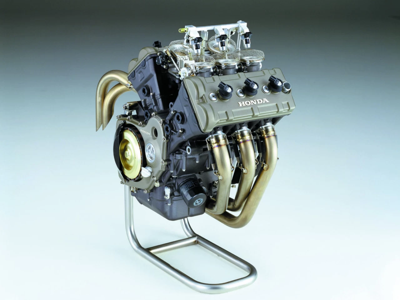 RC 211 V | image 1