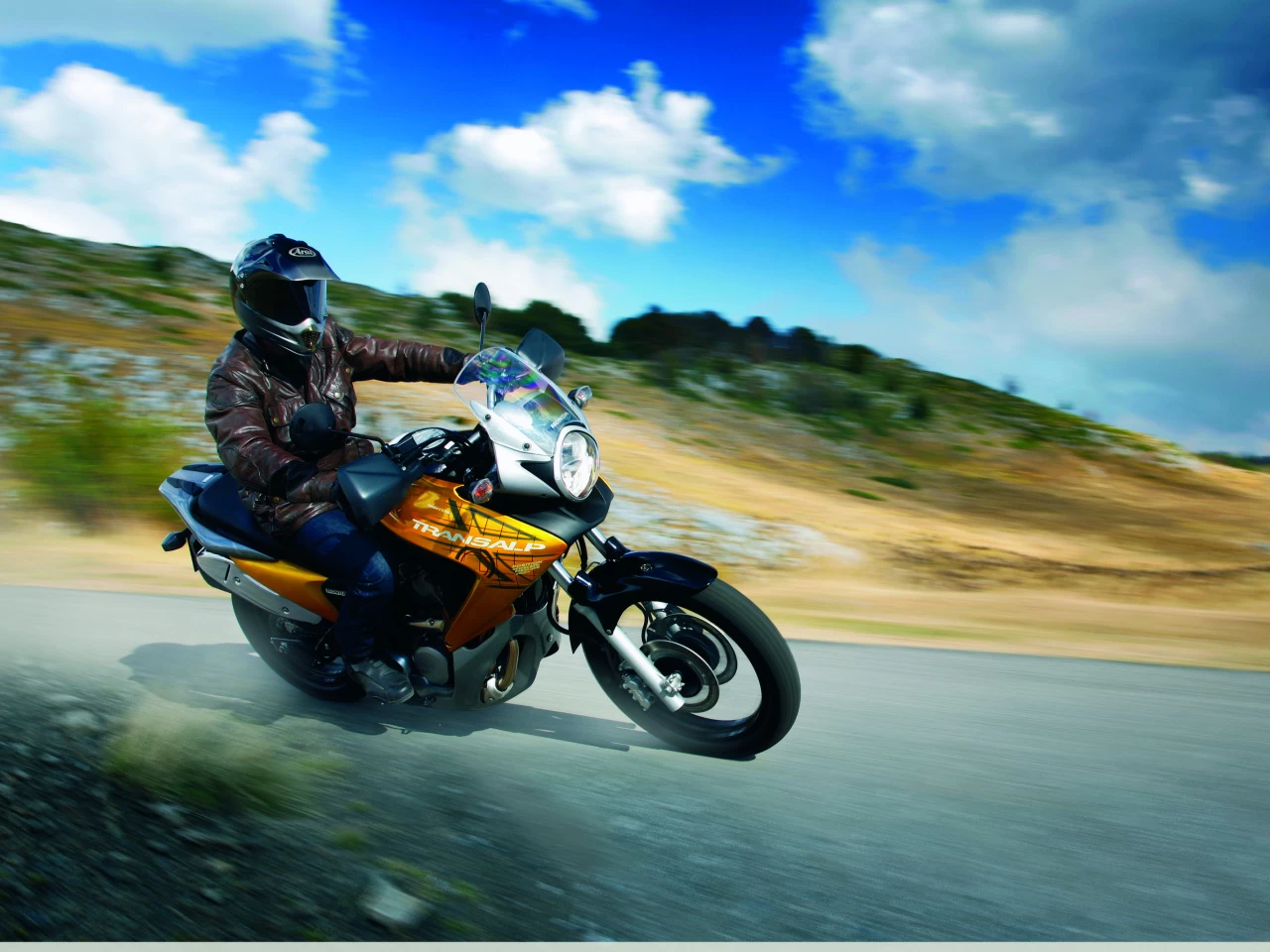 XL 700 V Transalp | image 13