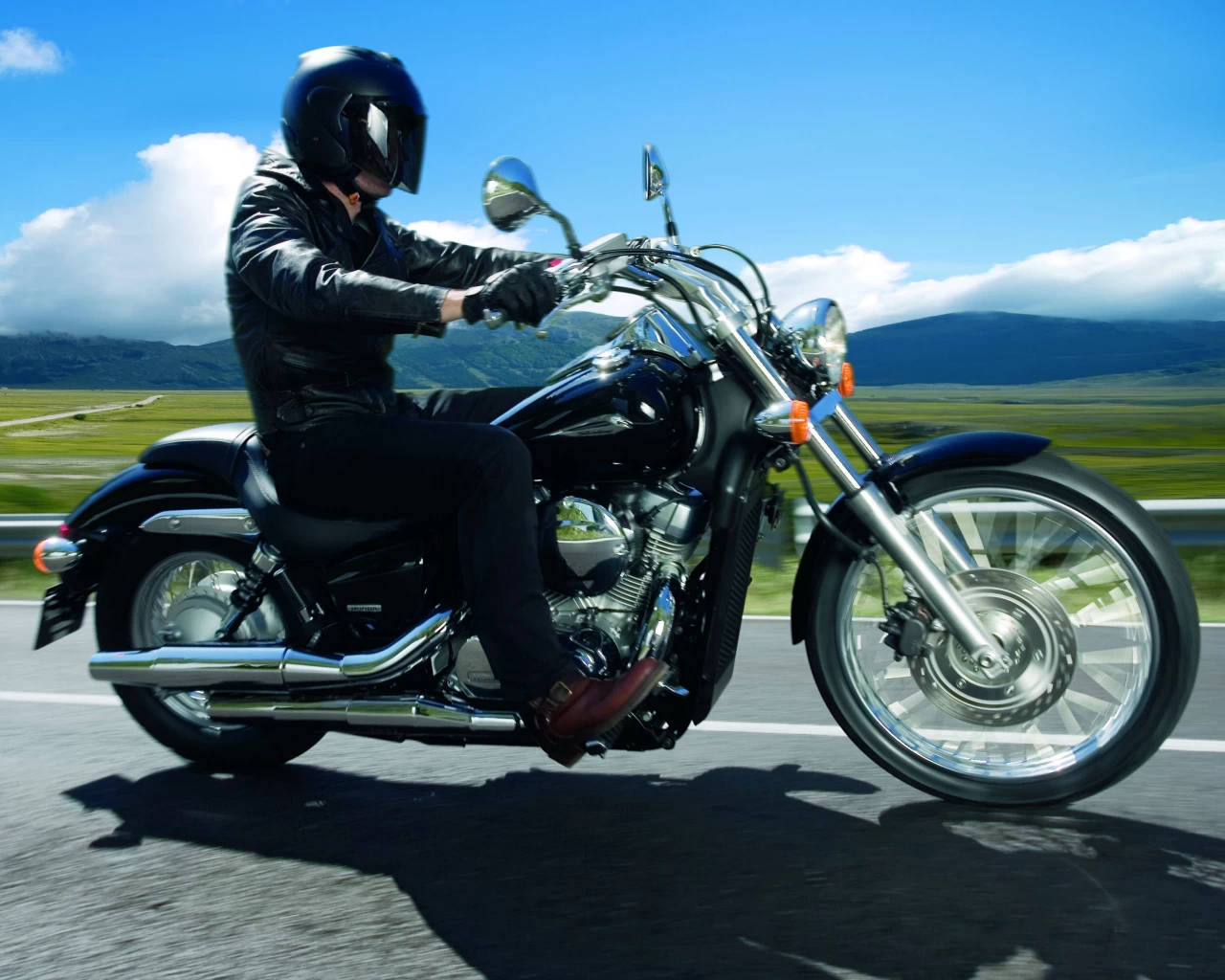 VT 750 C | image 22