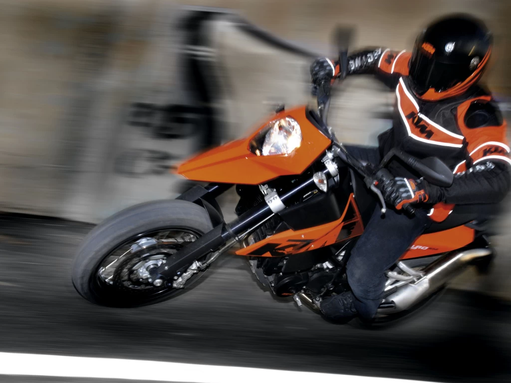 690 SUPERMOTO | image 6