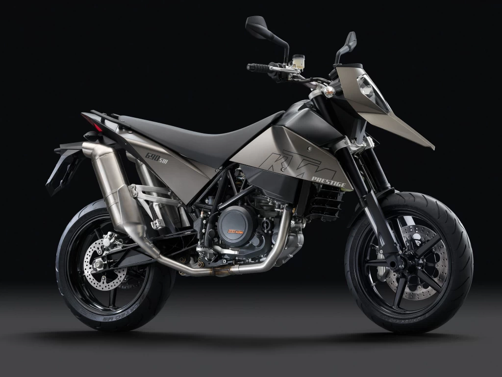 690 SUPERMOTO | image 1