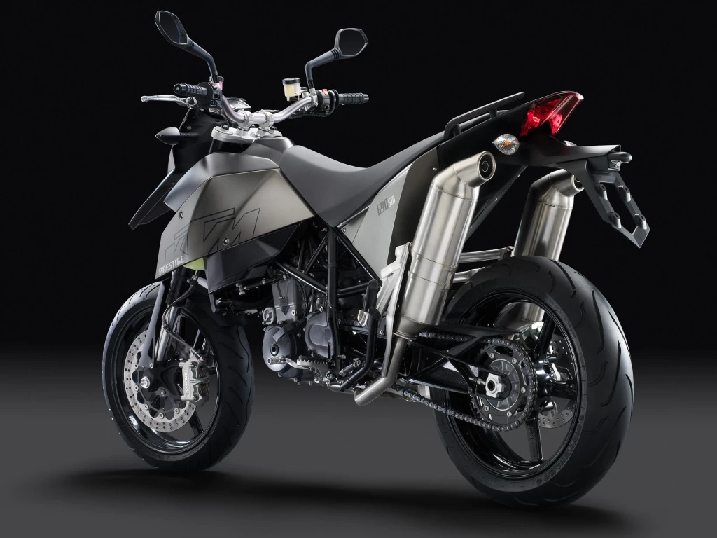 690 SUPERMOTO | image 9