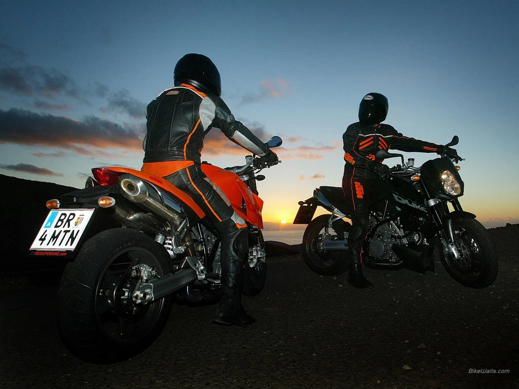 990 SUPERDUKE | image 11