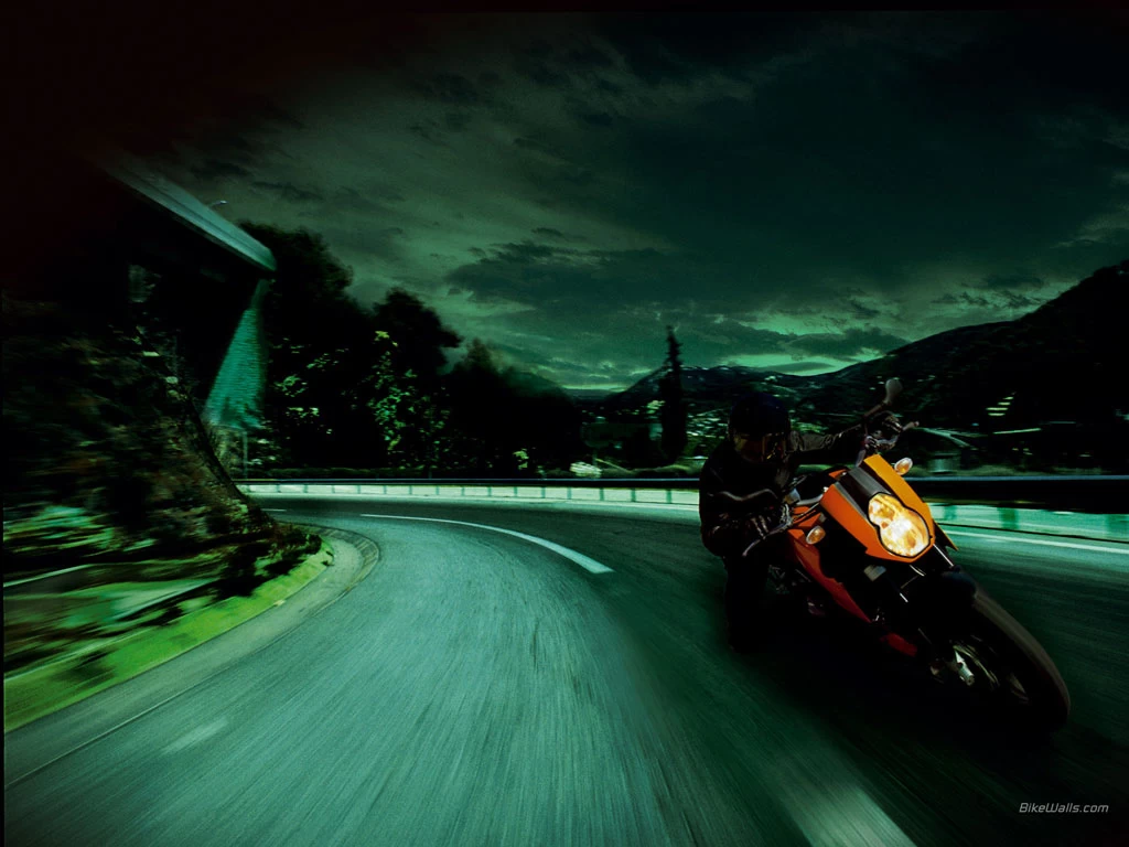 990 SUPERDUKE | image 13