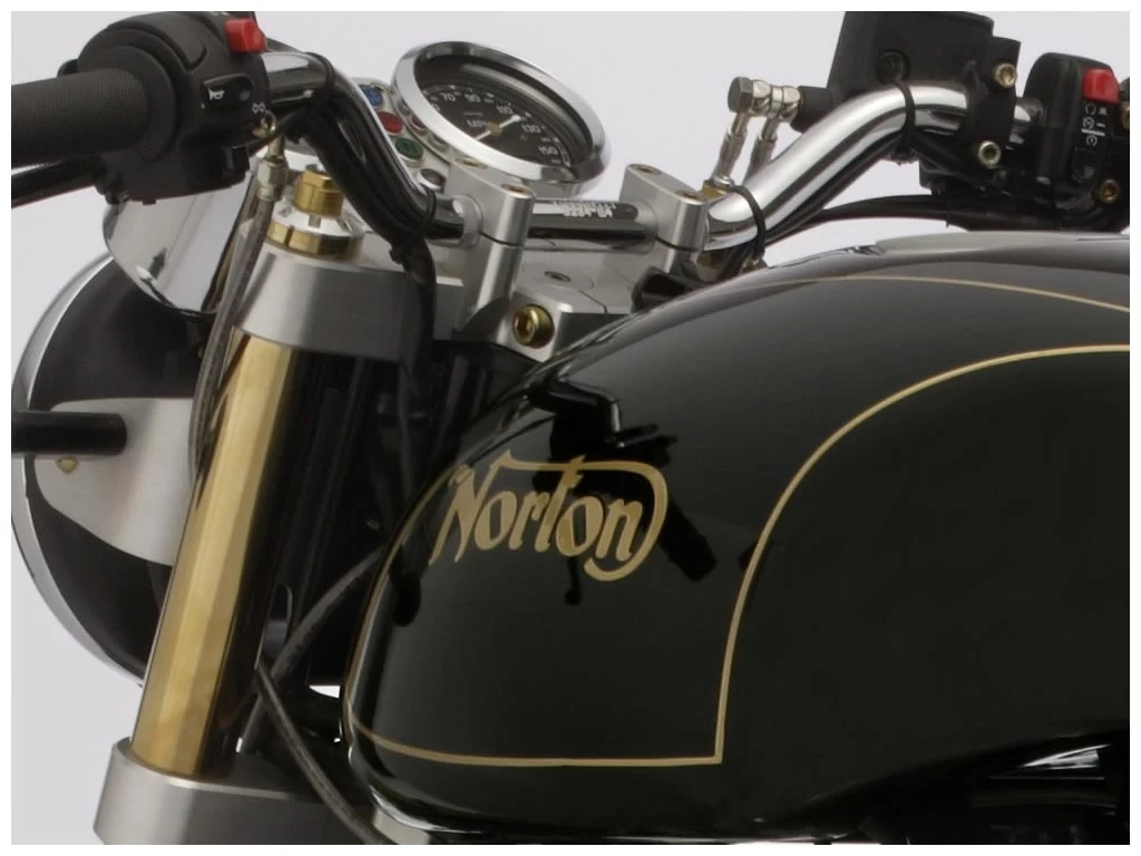 961 COMMANDO 2009