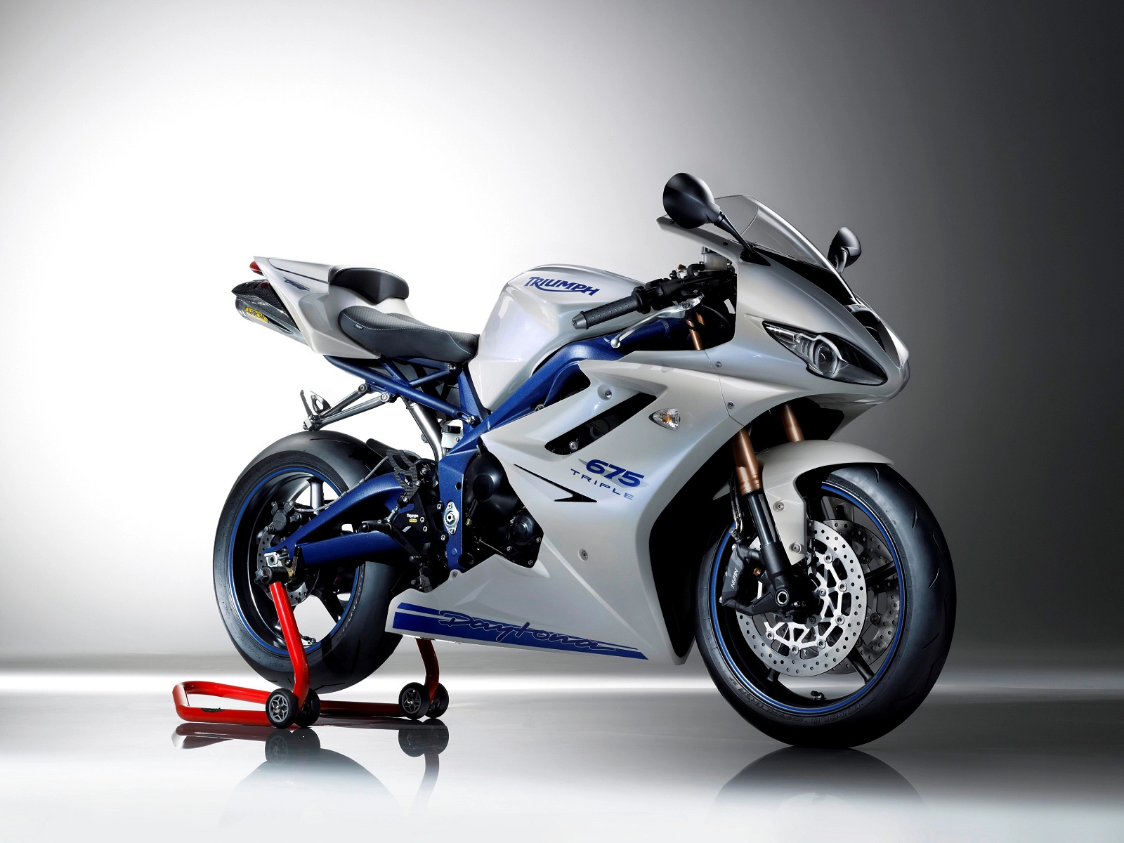 675 Daytona SE 2009 | image 1
