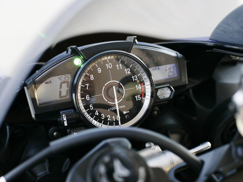 1000 YZF-R1 2007 | image 36