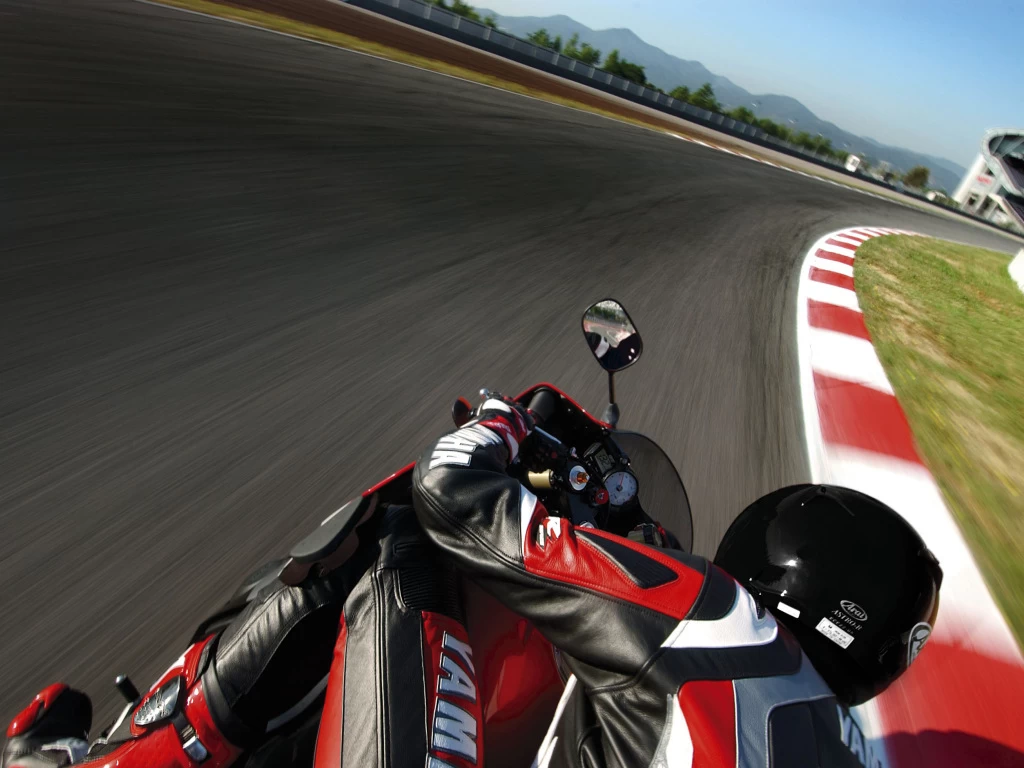 600 YZF-R6 2005 | image 8