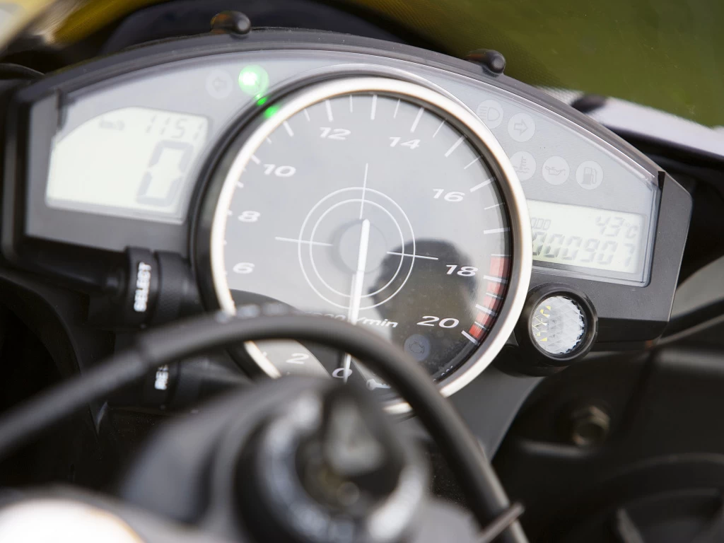 600 YZF-R6 2006-2007 | image 1