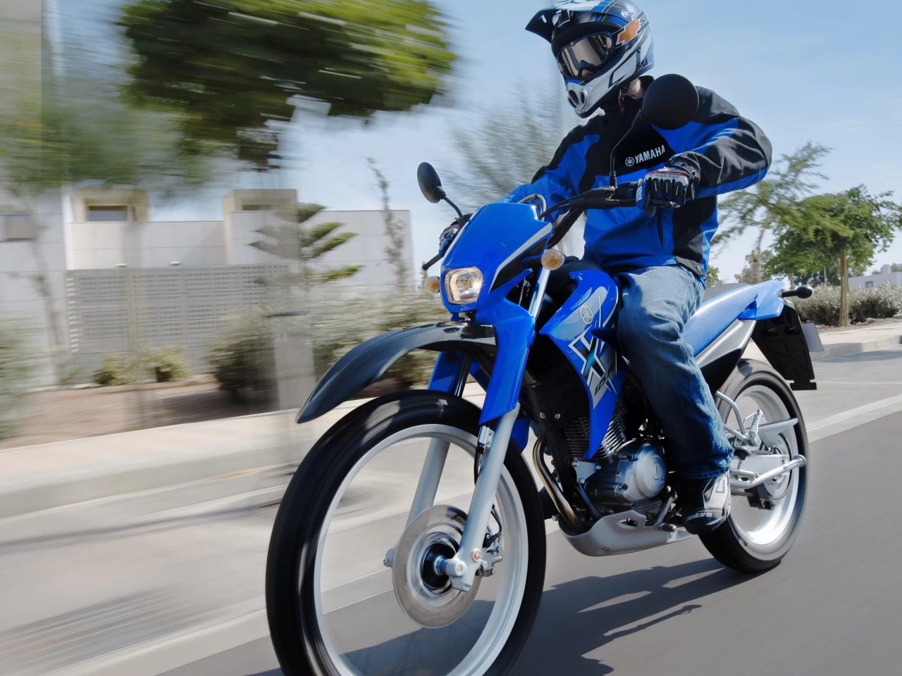 XT 125 R