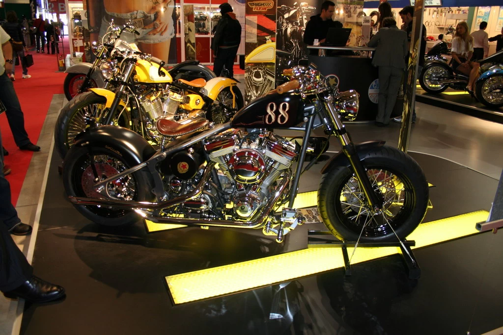 Salon et motos EICMA 2009