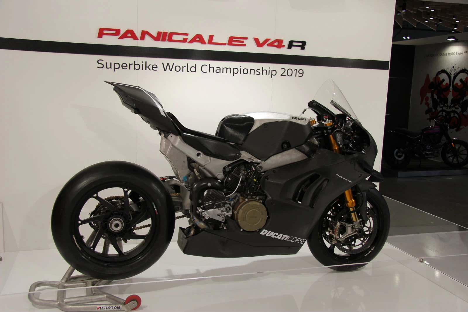 Motos de course, concepts, creations et curiosites