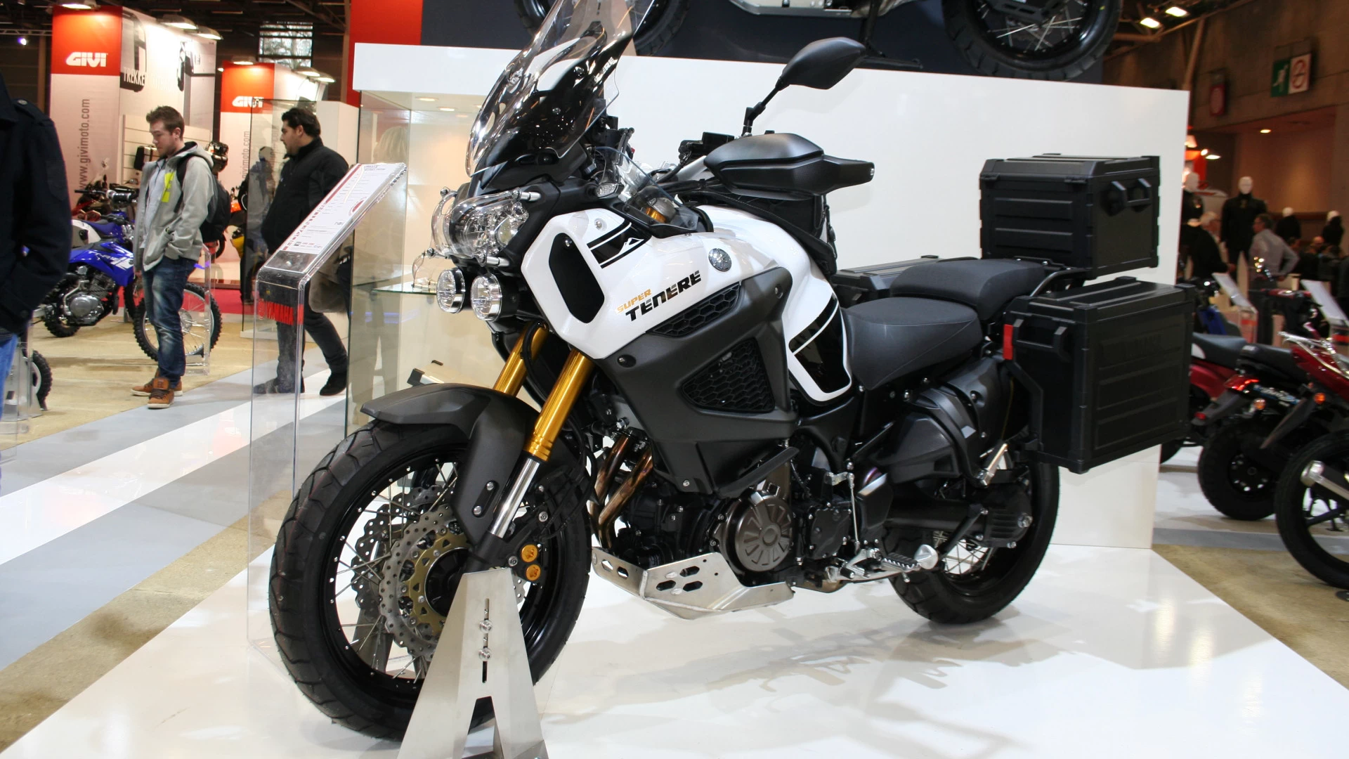 Les motos japonaises du salon de Paris 2013