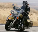 Moto Harley-Davidson 1450 ROAD KING FLHR 2005