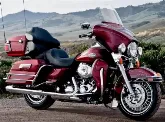 Moto Harley-Davidson 1584 ELECTRA GLIDE ULTRA CLASSIC FLHTCUI 2010