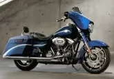 Moto Harley-Davidson CVO 1800 STREET GLIDE FLHXSE 2010