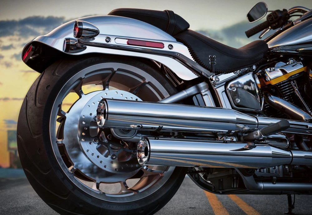 Harley-Davidson 1920 Softail Fat Boy Gray Ghost  FLSTFI 2025 - 16