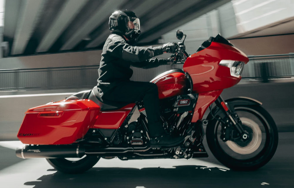 Harley-Davidson CVO 1980 Road Glide ST  FLTRXSTSE 2025 - 14