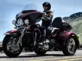 Moto Harley-Davidson 1690 TRI GLIDE ULTRA  FLHTCUTG 2015