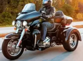 Motorcycle Harley-Davidson 1870 Tri Glide Ultra FLHTCUTG 2021