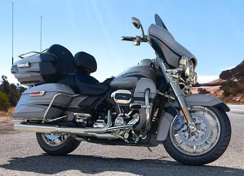 Foto de perfil del CVO 1870 LIMITED FLHTKSE 2017 en color indefinido.