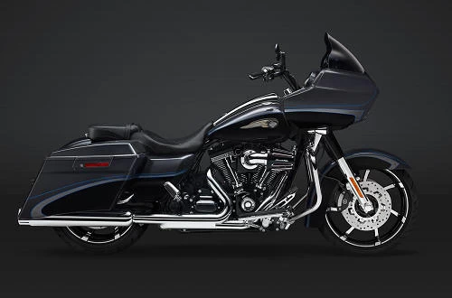 Profile photo of CVO ROAD GLIDE CUSTOM 1800 FLTRXSE2 2013 in color not defined.
