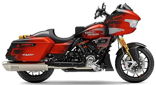 Photo de profil de la CVO 131 Road Glide RR  FLTRXRRSE 2025 en couleur rouge