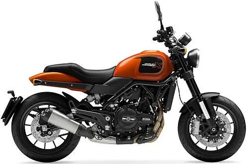 Photo de profil de la X 500 2023 en couleur orange