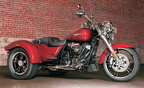 Foto de perfil del 1745 FREEWHEELER  FLRT 2018 en color indefinido.