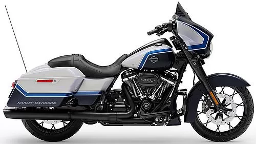 Foto de perfil del 1870 Street Glide Special Arctic Blast Limited Edition FLHXS 2021 en color indefinido.
