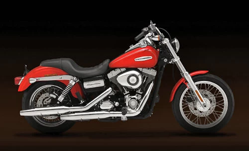 Profile photo of 1584 DYNA SUPER GLIDE CUSTOM FXDC 2010 in color not defined.