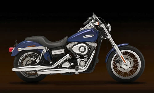 Profile photo of 1584 DYNA SUPER GLIDE CUSTOM FXDC 2010 in color not defined.