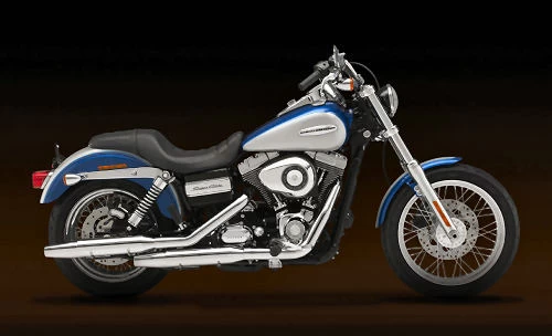 Profile photo of 1584 DYNA SUPER GLIDE CUSTOM FXDC 2010 in color not defined.