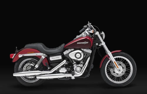 Profile photo of 1584 DYNA SUPER GLIDE CUSTOM FXDC 2012 in color not defined.
