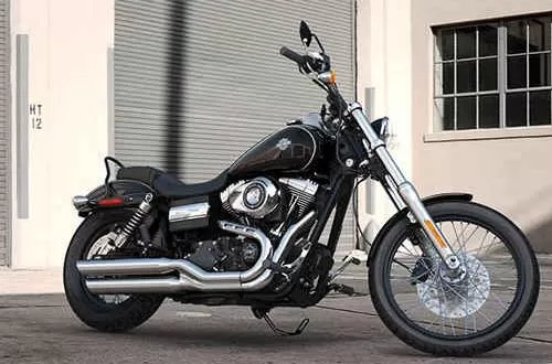 Foto de perfil del 1690 DYNA WIDE GLIDE FXDWG 2017 en color indefinido.