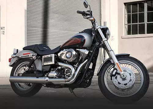 Photo de profil de la 1690 DYNA LOW RIDER FXDL 2015 en couleur non défini