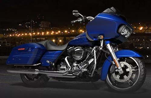 Foto de perfil del 1690 ROAD GLIDE SPECIAL 2015 en color indefinido.