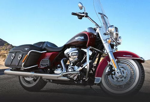 Profile photo of 1690 ROAD KING CLASSIC FLHRCI 2015 in color not defined.