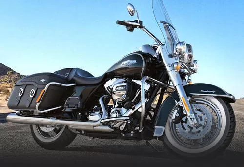 Profile photo of 1690 ROAD KING CLASSIC FLHRCI 2015 in color not defined.