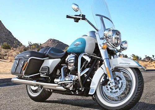 Profile photo of 1690 ROAD KING CLASSIC FLHRCI 2016 in color not defined.