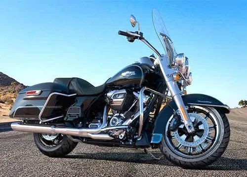 Foto de perfil del 1746 ROAD KING FLHR 2017 en color indefinido.